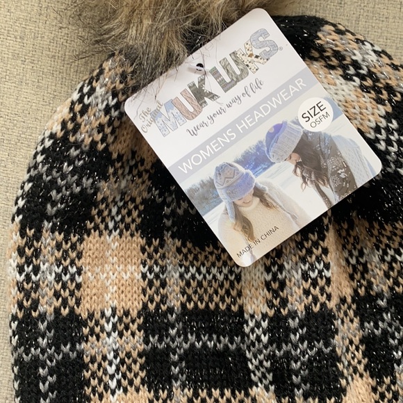 Women’s winter hat - Picture 2 of 4